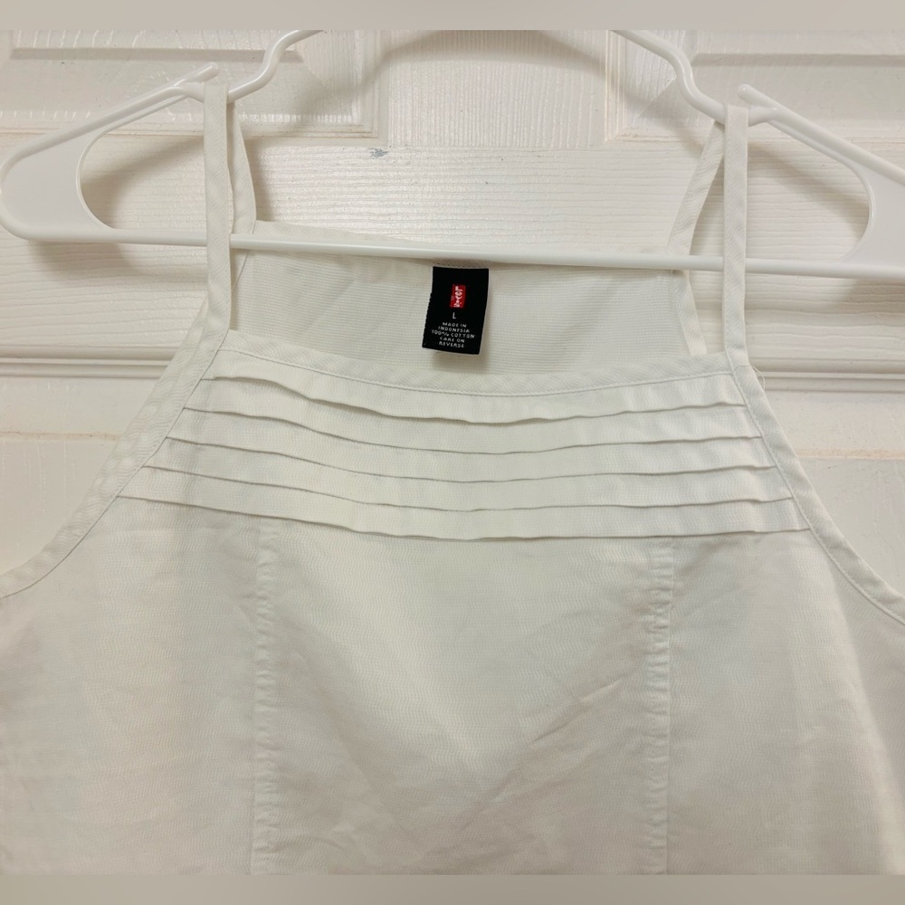 Levi's White Crop Pleated Top - Picture 3 of 9